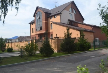 Коттедж, 1100 кв.м, оз.Цимлянское