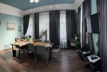 Офис в центре с парковкой